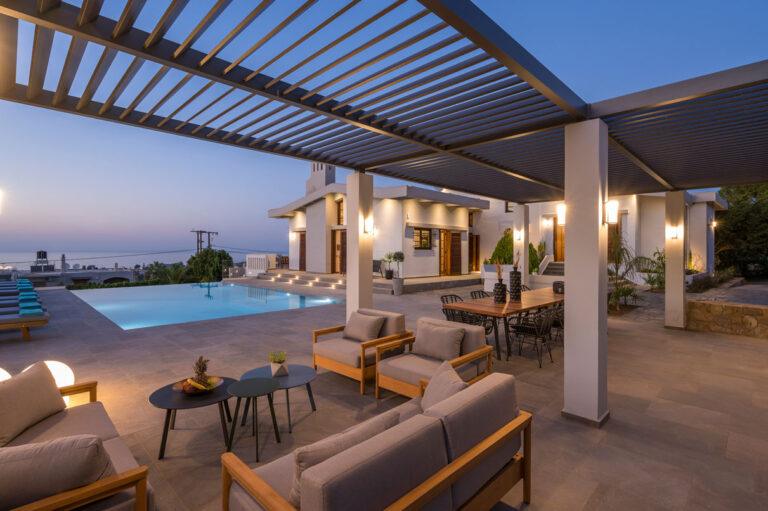 Azatis Luxury Villa
