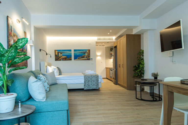 Arsinoe apartment with Sea View & Sharing Pool