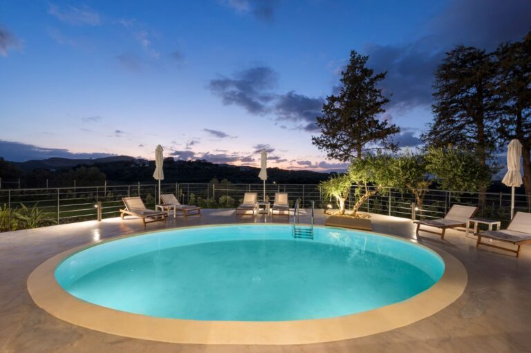 AéNaos Luxury Villa – Galatas, Chania