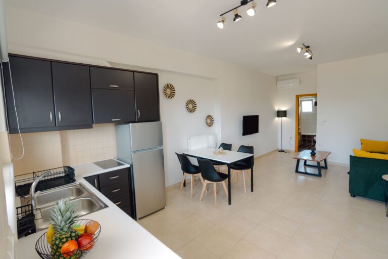 Ibis Apartments | Peaceful 1BD Flats in Daratso